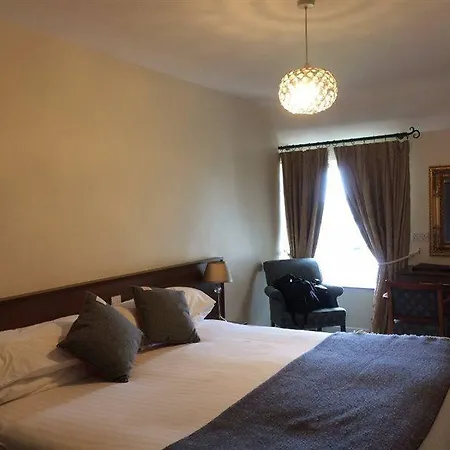 Arnolds & Riding Stables Hotel