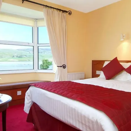 Arnolds & Riding Stables Hotel 3*