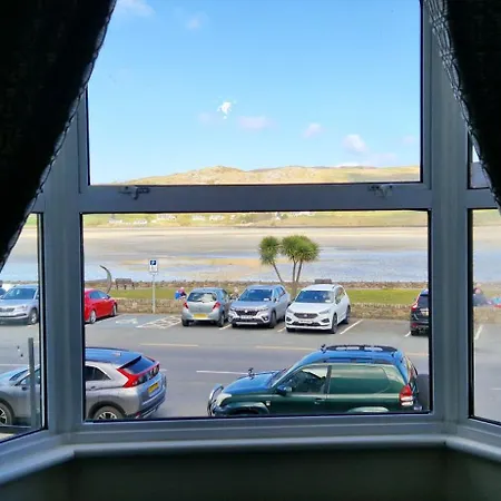 Arnolds & Riding Stables Hotel 3*