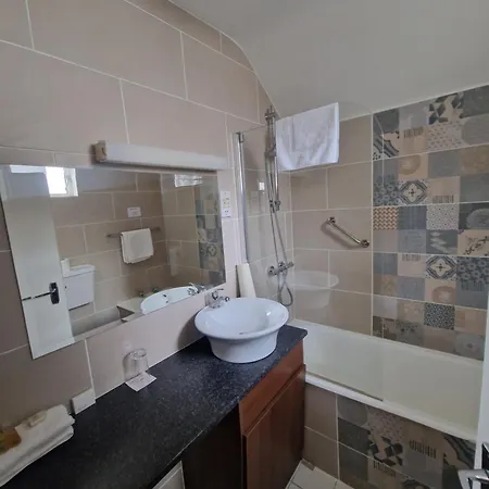 Arnolds & Riding Stables Hotel